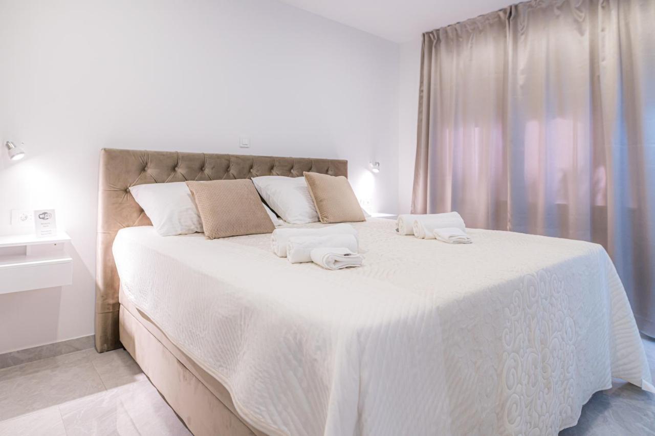 Luxury Rooms Green And Gold Split Exteriér fotografie