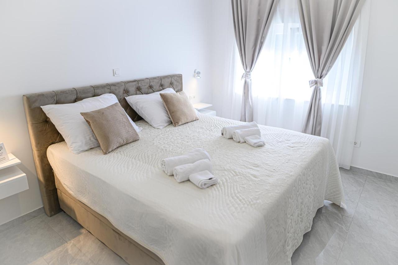 Luxury Rooms Green And Gold Split Exteriér fotografie