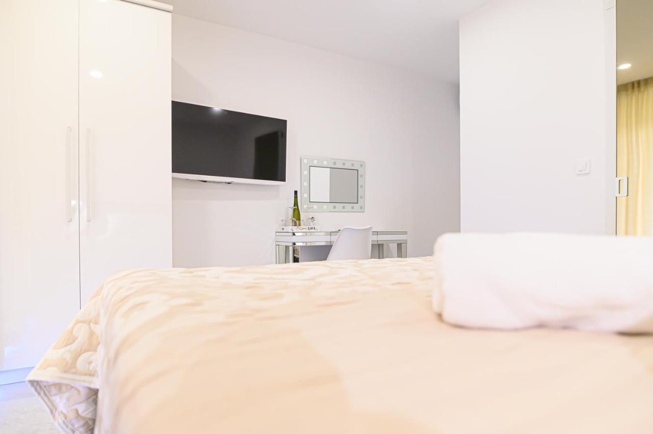 Luxury Rooms Green And Gold Split Exteriér fotografie